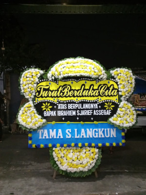 Papan Bunga Duka di Pattene